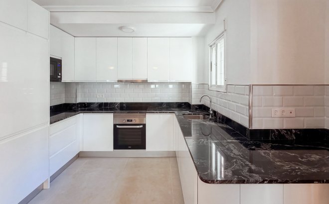 Revente - Town House -
Orihuela Costa - Costa Blanca