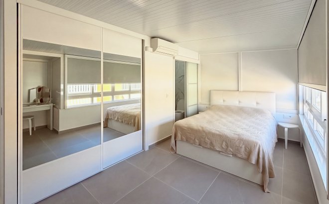 Revente - Town House -
Orihuela Costa - Costa Blanca