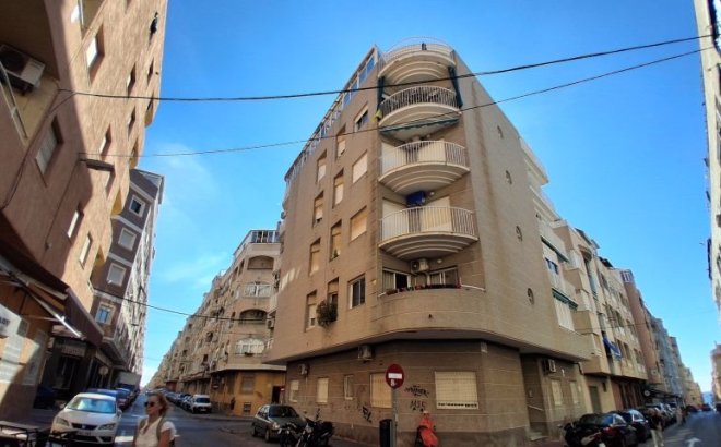 Resale - Apartment -
Torrevieja - Costa Blanca