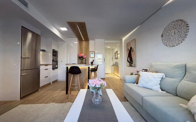 Resale - Apartment -
Torrevieja - Punta Prima