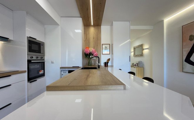 Resale - Apartment -
Torrevieja - Punta Prima