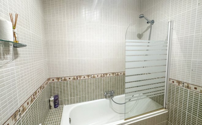 Revente - Appartement -
La Zenia - Costa Blanca
