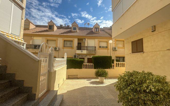 Revente - Appartement -
La Zenia - Costa Blanca