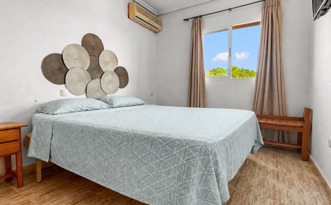 Resale - Apartment -
Mil Palmeras - Costa Blanca