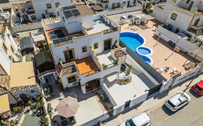 Revente - Villa -
Vistabella Golf Entre Naranjos - Inland