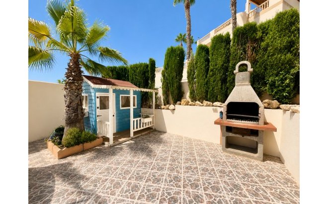 Resale - Villa -
Orihuela Costa - Costa Blanca