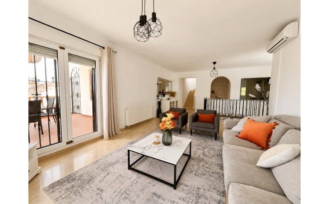 Resale - Villa -
Orihuela Costa - Costa Blanca