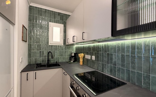 Revente - Appartement -
Torrevieja - Estacion De Autobuses