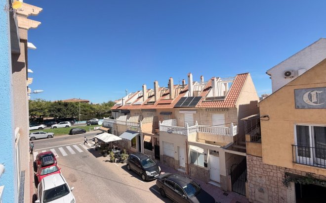 Revente - Appartement -
Torrevieja - Estacion De Autobuses