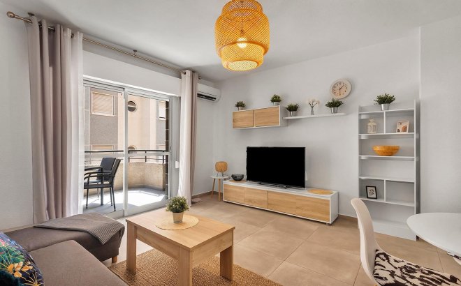 Revente - Appartement -
Torrevieja - Playa de los Locos