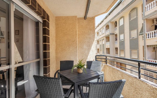Revente - Appartement -
Torrevieja - Playa de los Locos