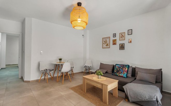 Revente - Appartement -
Torrevieja - Playa de los Locos