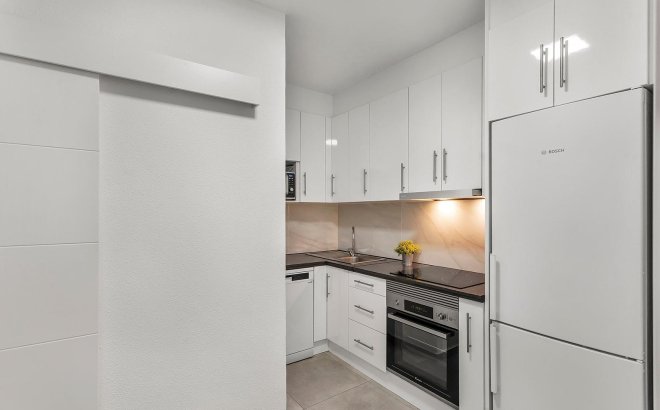 Revente - Appartement -
Torrevieja - Playa de los Locos