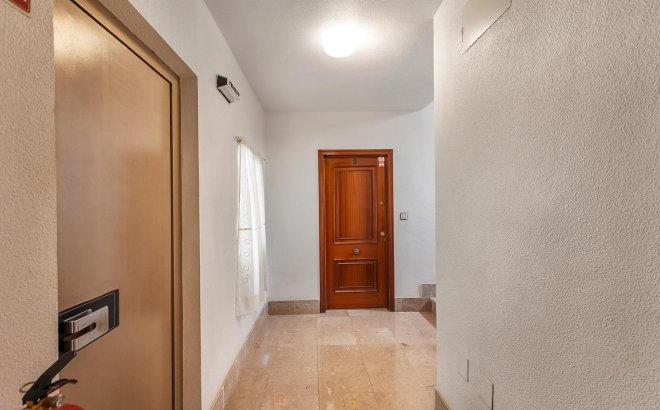 Revente - Appartement -
Torrevieja - Playa de los Locos