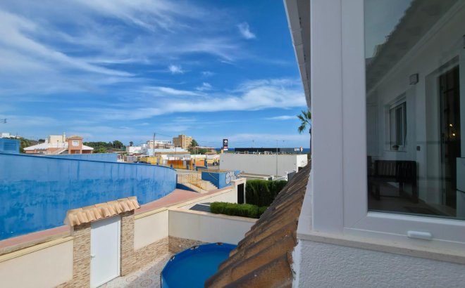 Revente - Bungalow -
Torrevieja - Zona Los Frutales