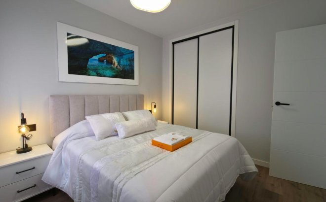 Revente - Bungalow -
Torrevieja - Zona Los Frutales