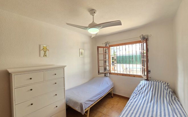 Revente - Town House -
Villamartin - Costa Blanca