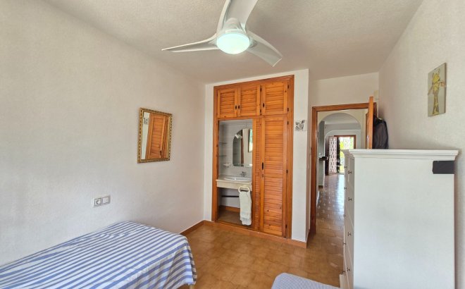 Revente - Town House -
Villamartin - Costa Blanca