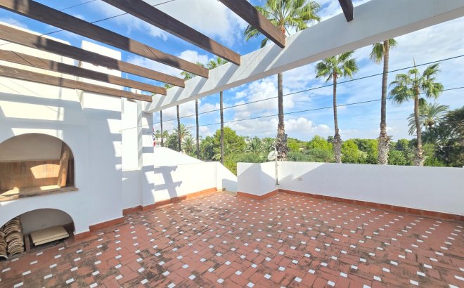 Revente - Town House -
Villamartin - Costa Blanca