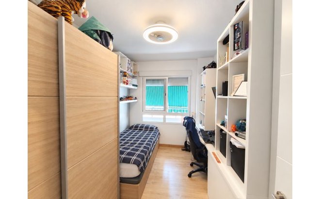 Revente - Appartement -
Torrevieja - Costa Blanca