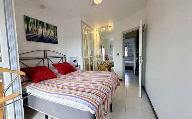 Resale - Bungalow -
Torrevieja - Costa Blanca