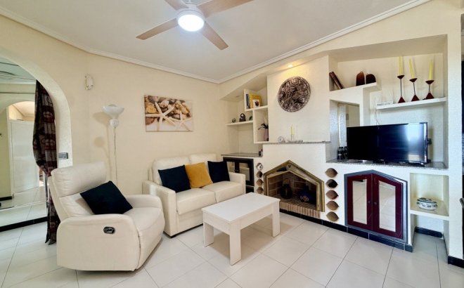 Resale - Bungalow -
Torrevieja - Costa Blanca