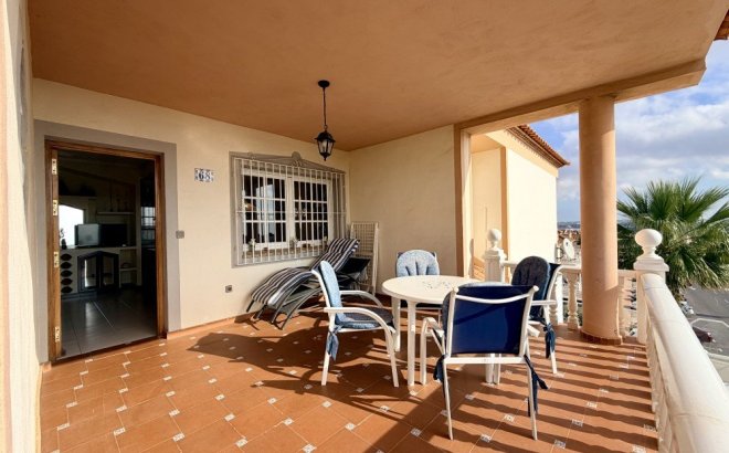 Resale - Bungalow -
Torrevieja - Costa Blanca
