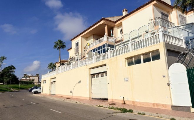 Resale - Bungalow -
Torrevieja - Costa Blanca