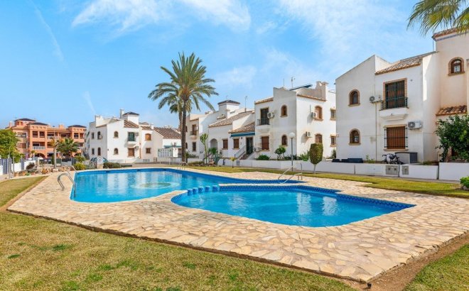 Resale - Penthouse -
Orihuela Costa - PAU 8