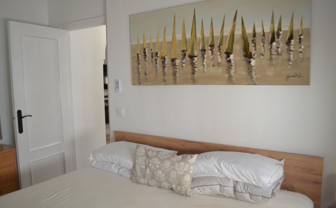 Resale - Apartment -
Orihuela Costa - Las Filipinas