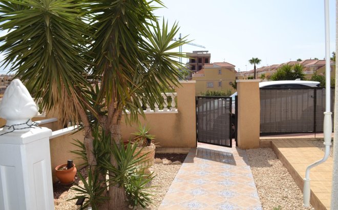 Resale - Apartment -
Orihuela Costa - Las Filipinas