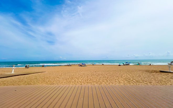 Revente - Appartement -
La Mata - Costa Blanca