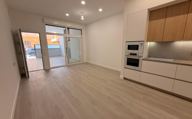 Revente - Appartement -
Torrevieja - Playa del Cura
