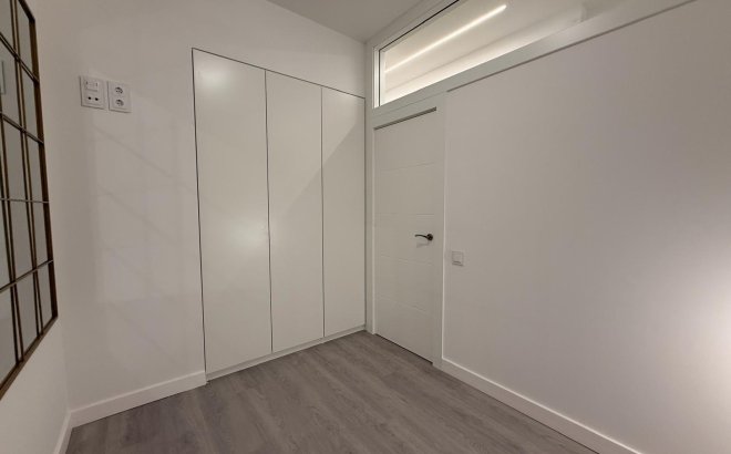 Revente - Appartement -
Torrevieja - Playa del Cura