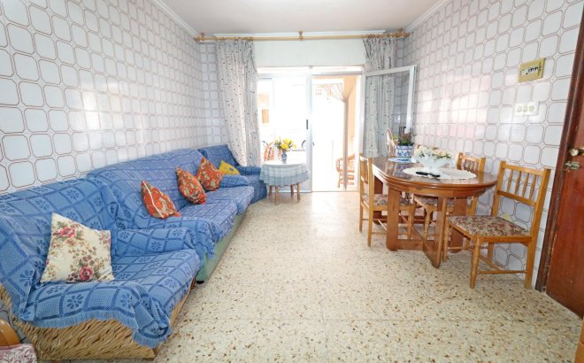 Revente - Appartement -
Torrevieja - La Mata Pueblo