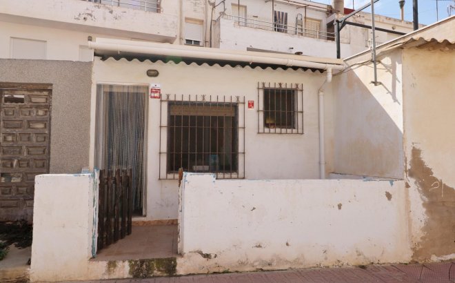 Revente - Appartement -
Torrevieja - La Mata Pueblo