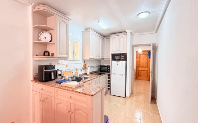 Revente - Appartement -
Torrevieja - Centro - Muelle Pesquero