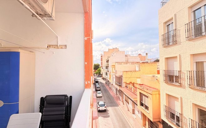 Revente - Appartement -
Torrevieja - Centro - Muelle Pesquero
