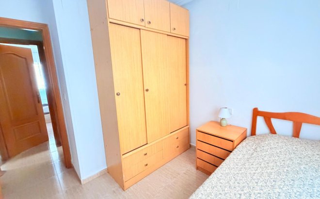 Revente - Appartement -
Torrevieja - Centro - Muelle Pesquero