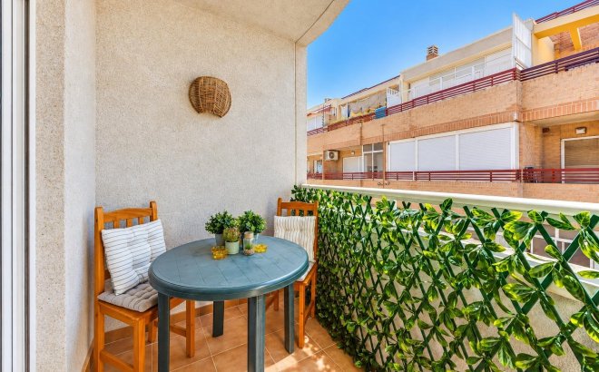 Resale - Apartment -
Torrevieja - Centro