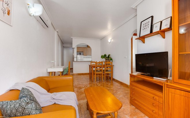 Resale - Apartment -
Torrevieja - Centro