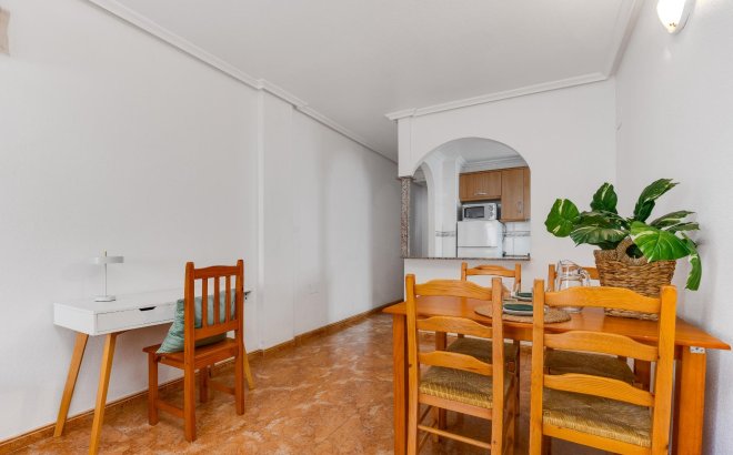 Resale - Apartment -
Torrevieja - Centro