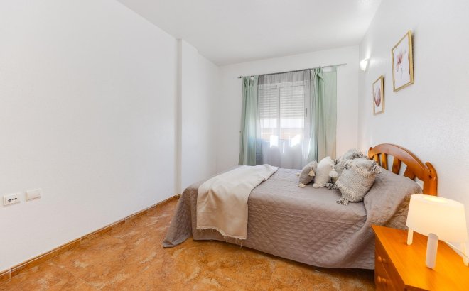 Resale - Apartment -
Torrevieja - Centro