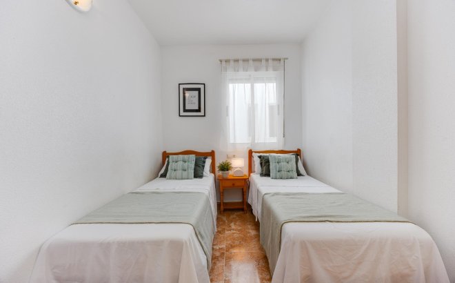 Resale - Apartment -
Torrevieja - Centro