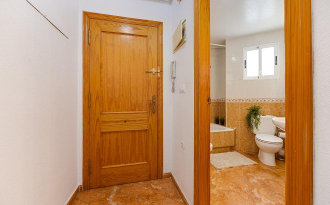Resale - Apartment -
Torrevieja - Centro