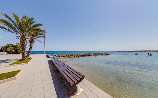 Resale - Apartment -
Torrevieja - Centro