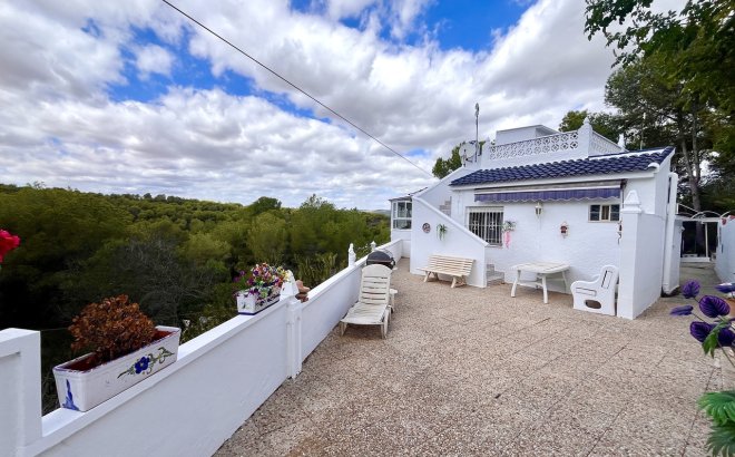 Resale - Villa -
Pinar de Campoverde - Inland