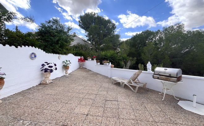 Resale - Villa -
Pinar de Campoverde - Inland