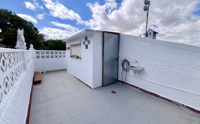 Resale - Villa -
Pinar de Campoverde - Inland