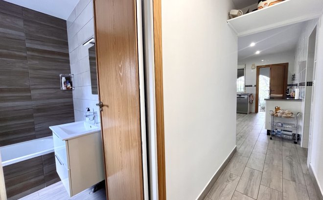 Resale - Villa -
Pinar de Campoverde - Inland